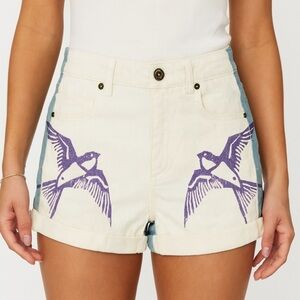 United Colors Of Benetton Retro Blue and White Bird Print Jean Shorts Size 2